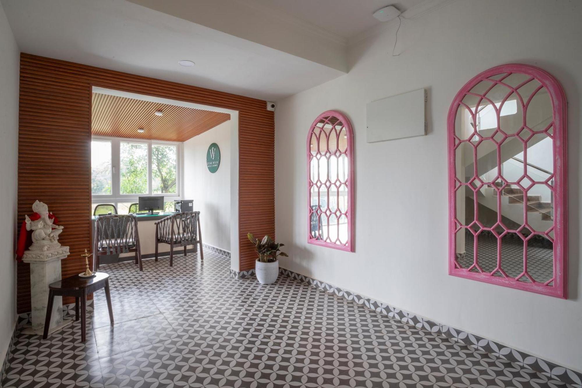 Stone Wood Hotel Amboli Exterior photo